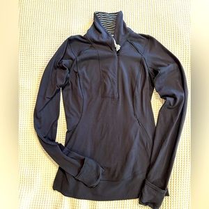 Lululemon black 1/4 zip long sleeve with thumb holes/fold over flaps  size 4
